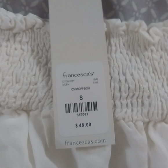 NWT off the shoulder dress - Picture 3 of 4